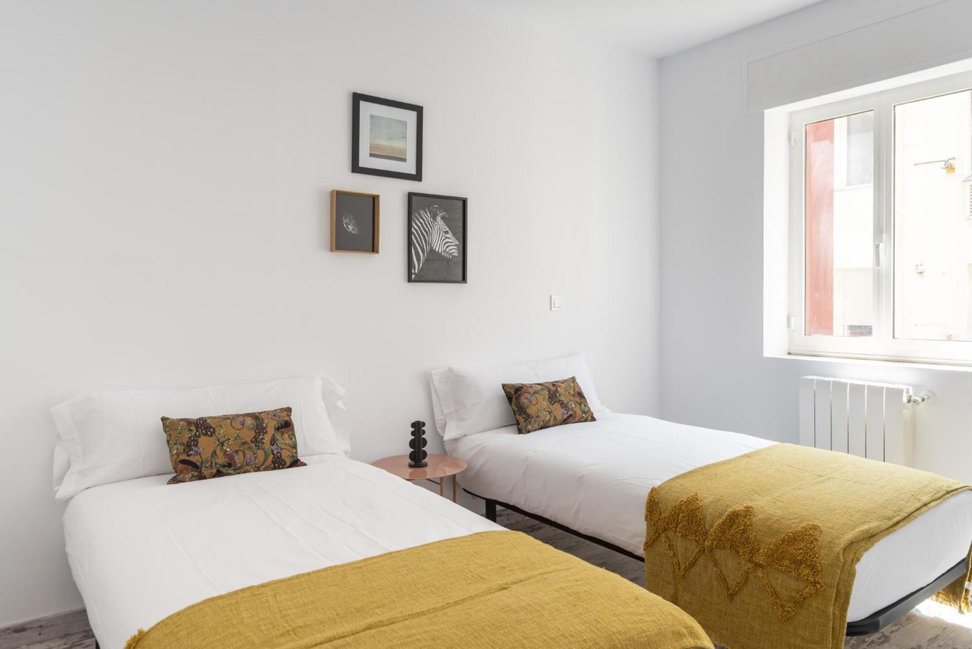 Apartamento De 4 Habitaciones En El Centro 桑坦德 外观 照片